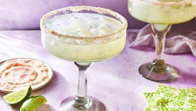 This $2.79 Trader Joe's Drink Makes A Killer Margarita