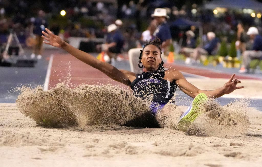 Vista del Lago’s Jordan Carter takes second in the boys triple jump at CIF State Championships