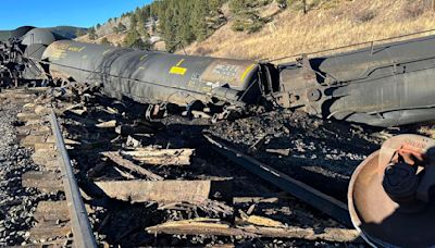 Broken rail caused 16-car freight train derailment in Colorado foothills