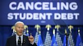 Administración Biden condona $7,700 millones de deuda estudiantil: hay más de 160,000 beneficiados