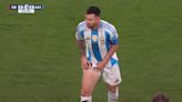 Otra entrada dura a Messi: el '10' se llevó un buen recadito de Gabriel Suazo - MarcaTV