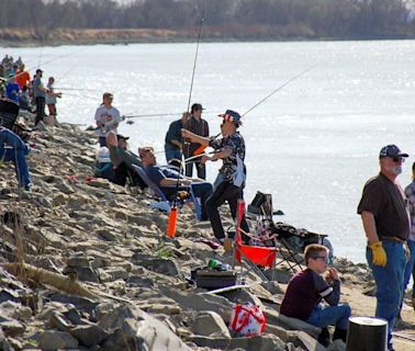 North Dakota's paddlefish snagging season starts Wednesday