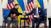 Biden meets with Zelenskyy in Paris, apologizes for weapons delay