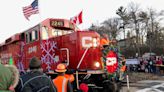 'Vintage' Ashley Country Christmas offers closeup views of historic train