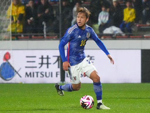 Southampton sign exciting Japanese midfield talent