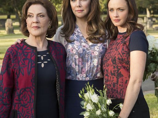 Gilmore Girls' Kelly Bishop Reacts to Criticism of Rory Gilmore's Adult Storyline - E! Online