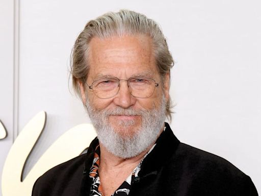 Jeff Bridges says he's 'feeling great' 3 years after contracting COVID while undergoing chemotherapy