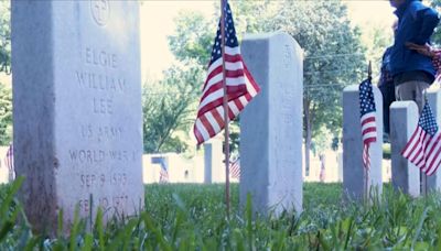 Local JROTC students help honor Memorial Day at Fairview Cemetery - WNKY News 40 Television