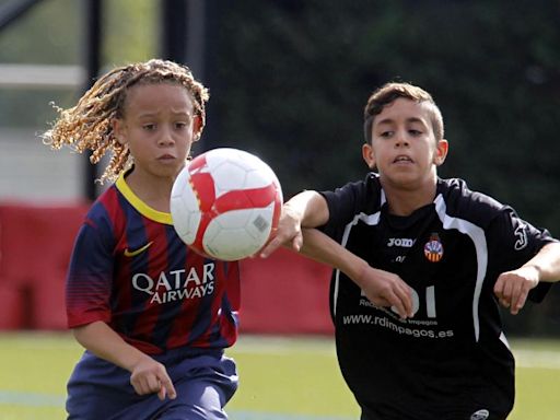 La infancia de Xavi Simons en el Barça, en imágenes