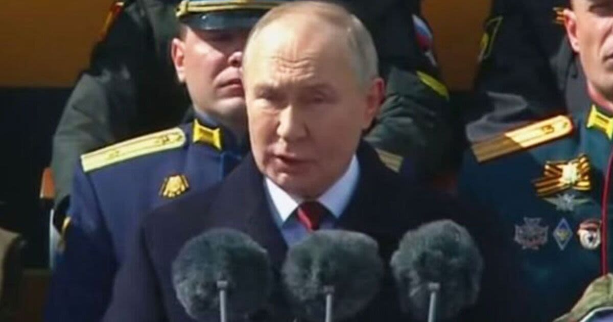 Vladimir Putin hypocrisy highlighted on day of Russian victory parade