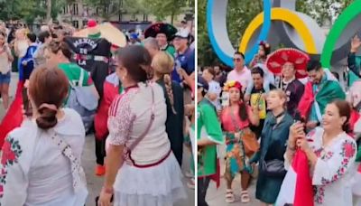 Juegos Olímpicos París 2024: mexicanos arman la fiesta al ritmo de ‘Suavemente’ y ‘La Culebra’