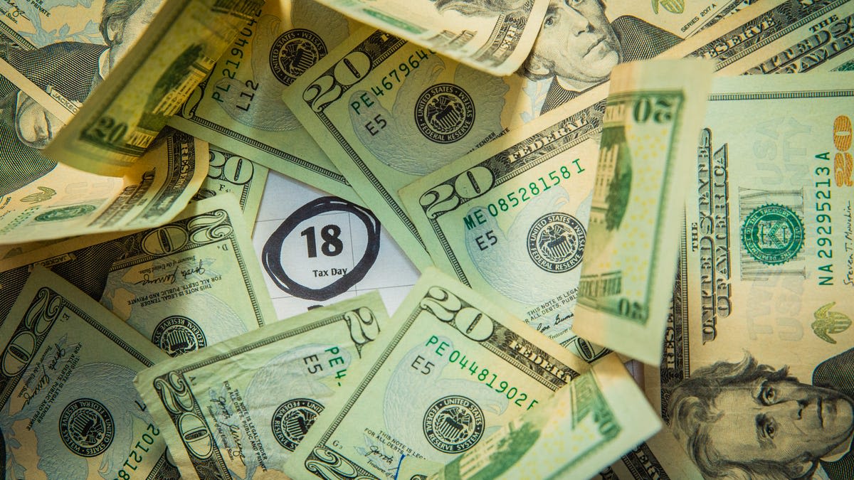 Taxpayers Have Less Than 3 Weeks to Claim $1B the IRS Is Holding. See If You're Owned Money