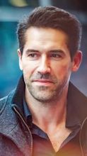 Scott Adkins