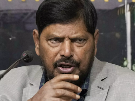 Union minister Athawale advocates caste census | India News - Times of India