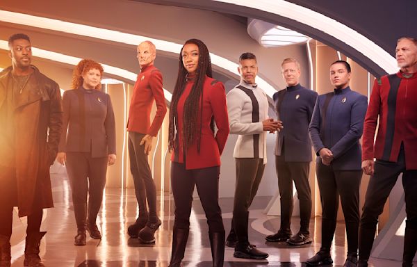 Star Trek: Discovery’s Michelle Paradise Explains How The Finale’s Big Enterprise Easter Egg Came To Be