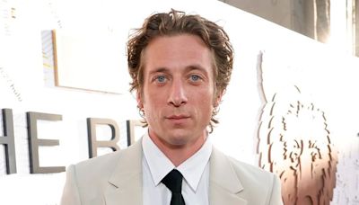 Jeremy Allen White says he's 'gonna try' to sing in Bruce Springsteen biopic he's set to star in