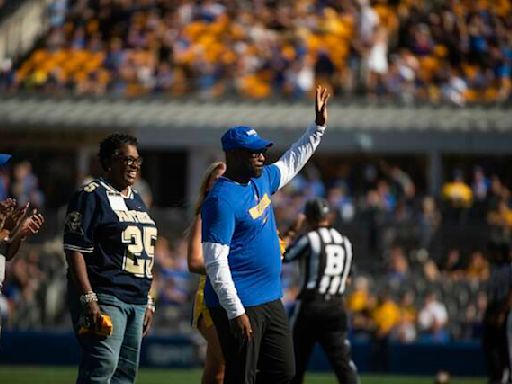 Darrelle Revis reflects on Aliquippa roots, Pitt days as Panthers honor '24 Athletics HOF Class