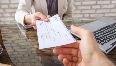 Do checks expire? Here's how long a check is good for.