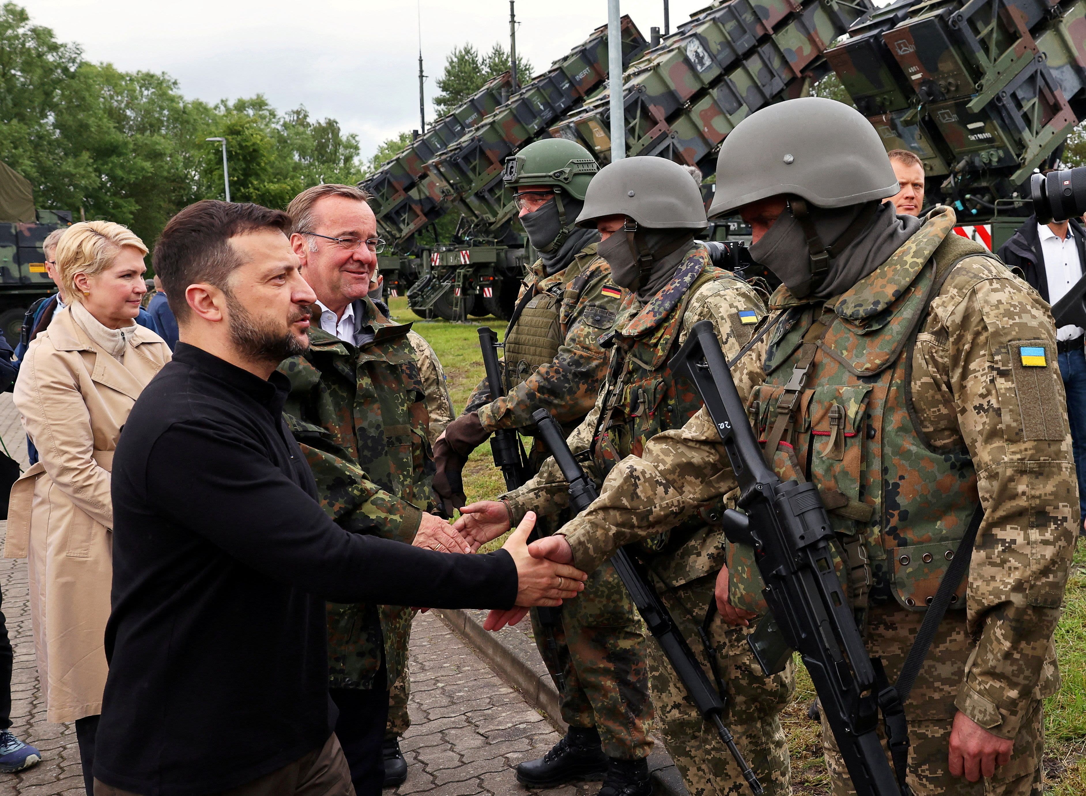 Germany plans to halve military aid for Ukraine in 2025