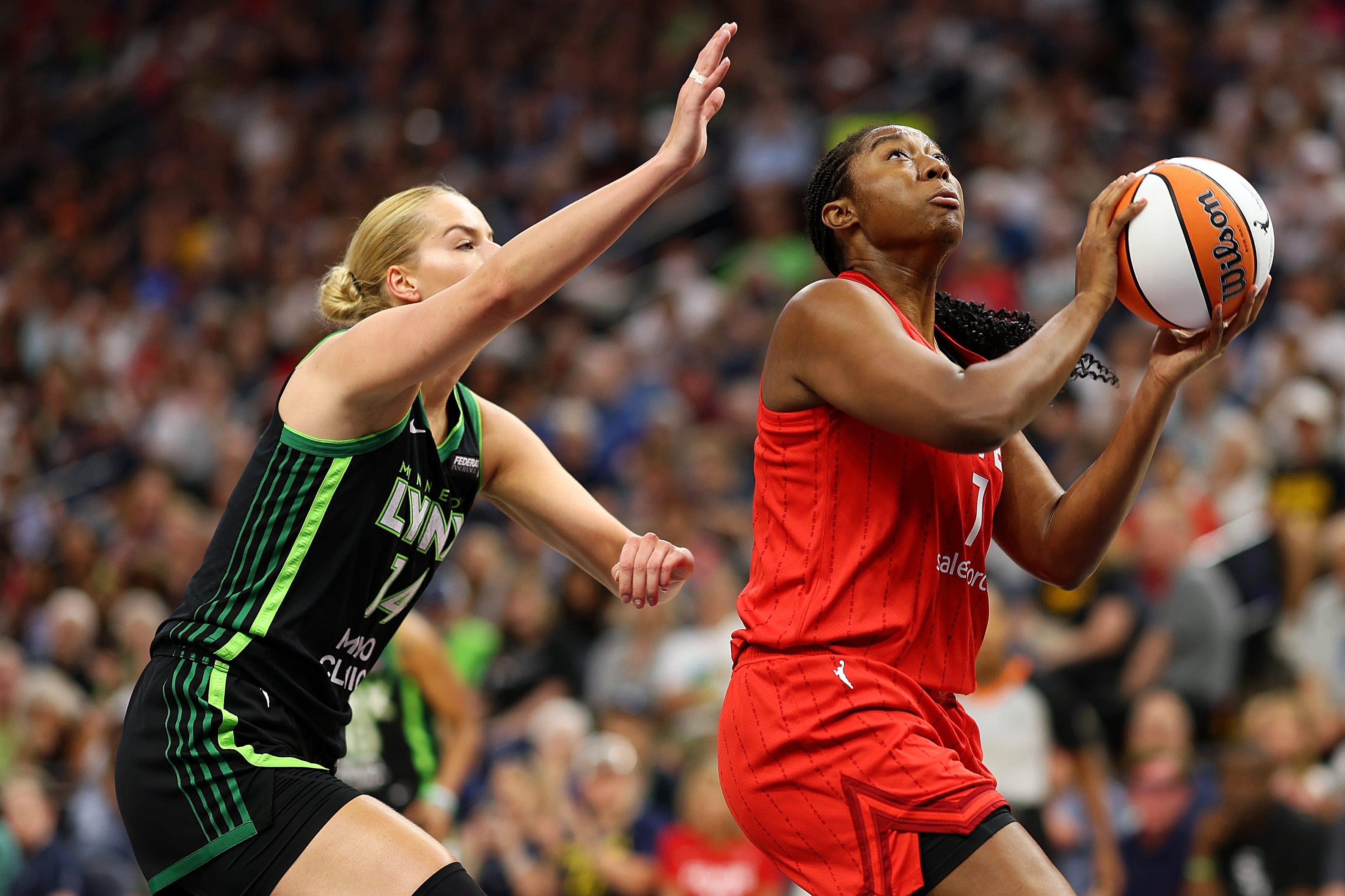 Fever piling up more big wins, double up Lynx in decisive 4th quarter
