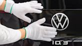 Porsche and Piech families seek driving seat at Volkswagen: Sources