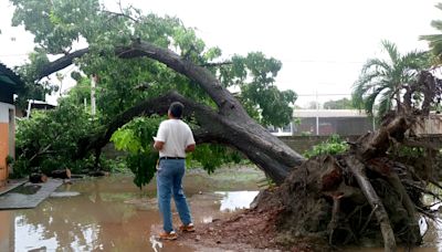 Desbordamiento del río Guaire y afectaciones en varios estados por lluvias