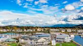 New coffee shops opens, nestled next to Bellingham’s waterfront hotel and shops