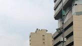 Esta es la ruta para demoler el edificio Fantasía, en la av. 9 de Octubre y Esmeraldas