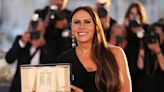 Karla Sofía Gascón publica un mensaje celebrando su premio como Mejor Actriz en Cannes - La Opinión