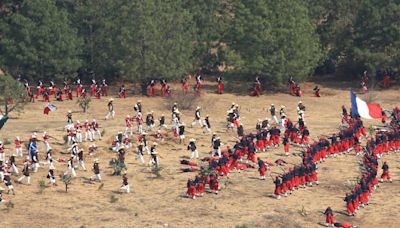 SEDENA recrea la gesta heroica del 5 de Mayo y reconoce a Tetelenses, Zacapoaxtlas y Xochiapulcas