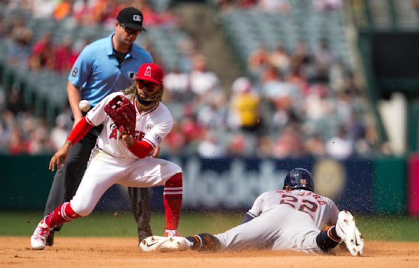 Angels' ninth-inning rally falls short as Astros complete sweep