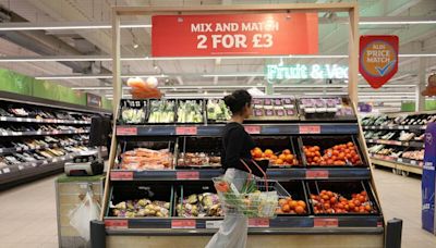 La inflación británica se ralentiza menos de lo previsto, hasta el 3,2% en marzo