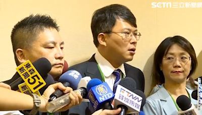 柯建銘嗆舉手表決違憲！黃國昌稱「非常荒謬」：不斷前後矛盾自打臉