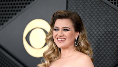 What Weight Loss Drug Is Kelly Clarkson Taking to Lose Weight? Inside the Talk Show Host’s Admission