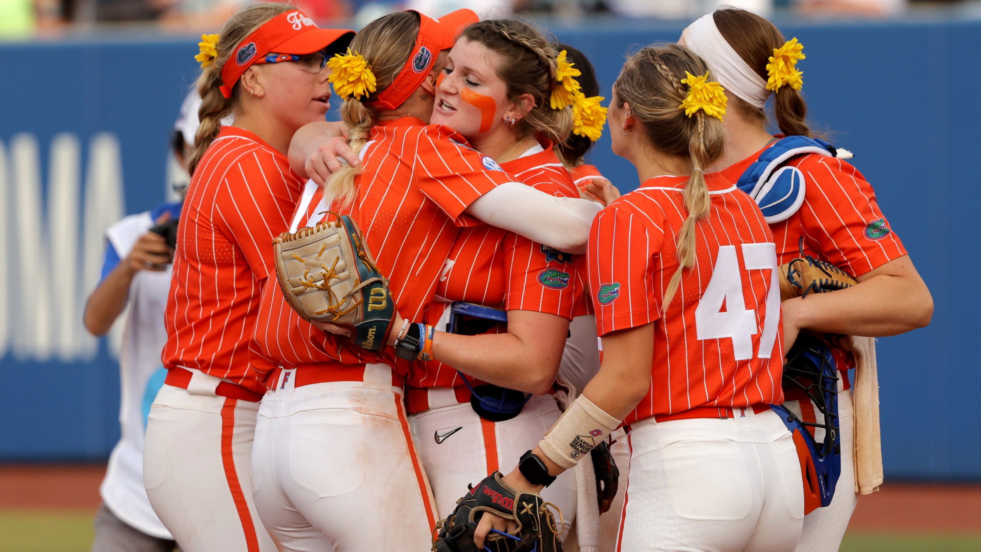 What channel is Florida softball vs Oklahoma on today? Time, TV for Women's College World Series