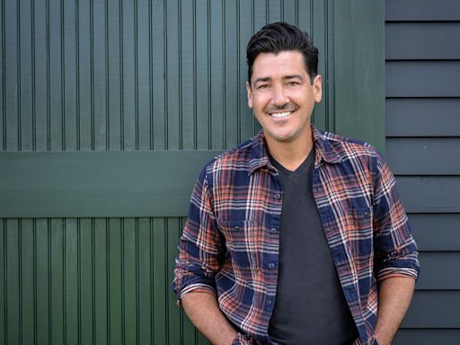 Jonathan Knight Admits He's "Very Disappointed" by 'Farmhouse Fixer: Camp Revamp' Progress