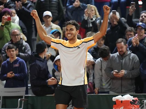 Roland Garros: Francisco Cerúndolo se recuperó de un mal inicio y se clasificó a octavos de final al vencer a Tommy Paul