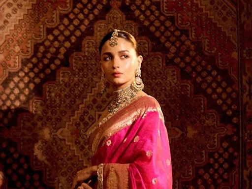 Alia Bhatt Looked Like A Dream In Soft Girl Makeup Look At Ambani Wedding, Step-By-Step Guide To Recreate