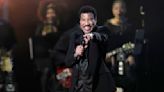 Lionel Richie was a no-show at his sold-out MSG performance, leaving fans steamed