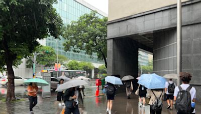 南高屏雲防36度高溫 台中以北及宜蘭9縣市大雨特報解除