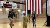 Super Bowl-winning coach with one arm teaches Rigby middle-schoolers 5 principles for success - East Idaho News