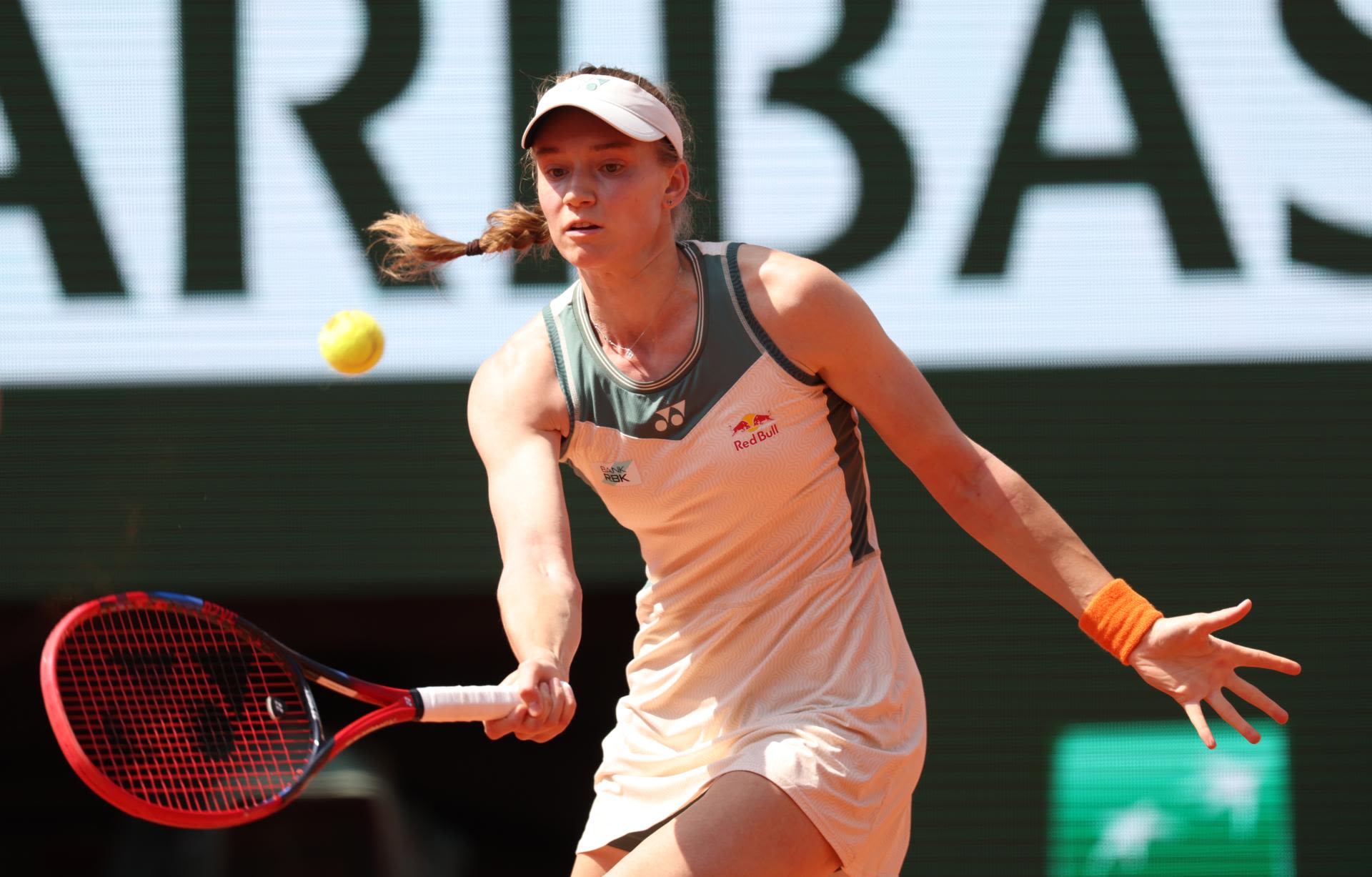 Elena Rybakina seeks new energy: "I need to unplug from tennis"