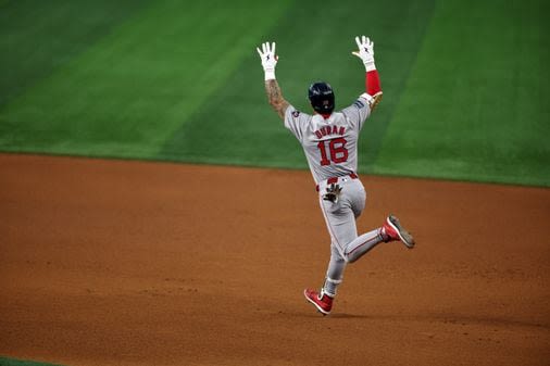 Four home runs, including two by Wilyer Abreu, power Red Sox in win over Rangers - The Boston Globe