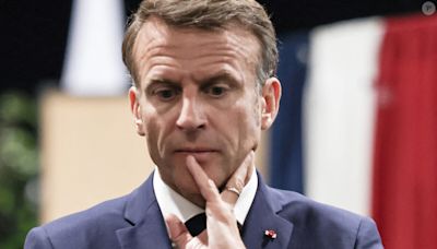 Emmanuel Macron voulait être incognito au Touquet avec son look qui copie celui d'une star, c'est l'effet inverse qui se produit !