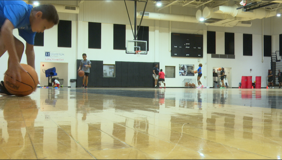 Former Smiths Station basketball player honored by kids’ basketball camp