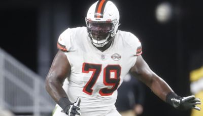 Browns O-Line Coach Andy Dickerson Shares How Dawand Jones Can Take A Leap