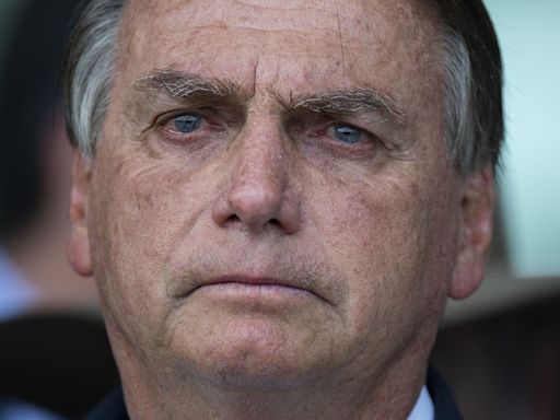 Bolsonaro desvió regalos por 1,2 millones de dólares para su beneficio, según la Policía