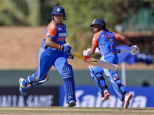 Women’s Asia Cup final: Smirti Mandhana’s 50 propels India to 165/6 against Sri Lanka