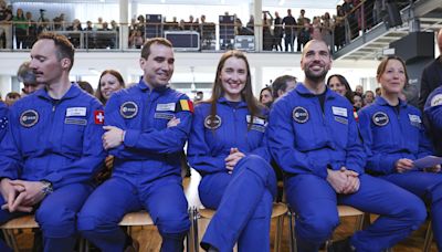 Se gradúan cinco nuevos astronautas en el Centro Europeo de la ESA en Colonia (Alemania)