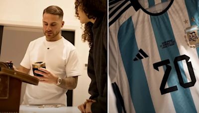 Alexis Mac Allister, íntimo: su museo de camisetas, el “problema” con Messi y su lado oculto con TikTok